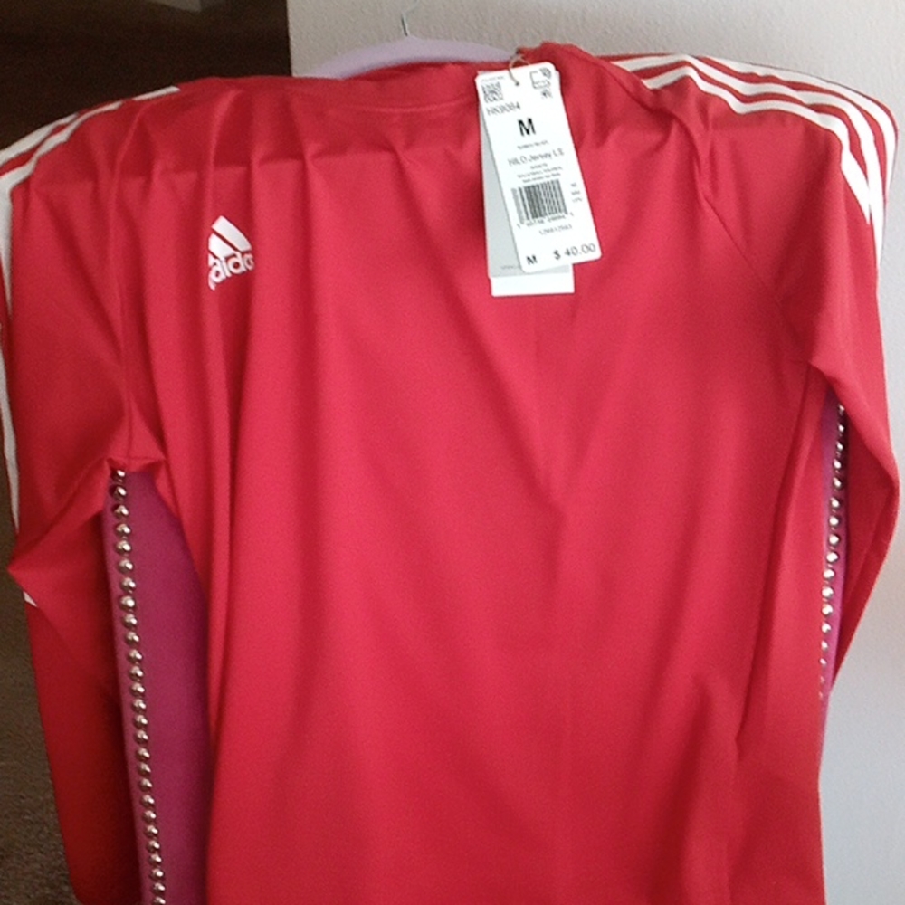 NEW! Adidas Women’s Long-sleeve Swim Top it says volleyball